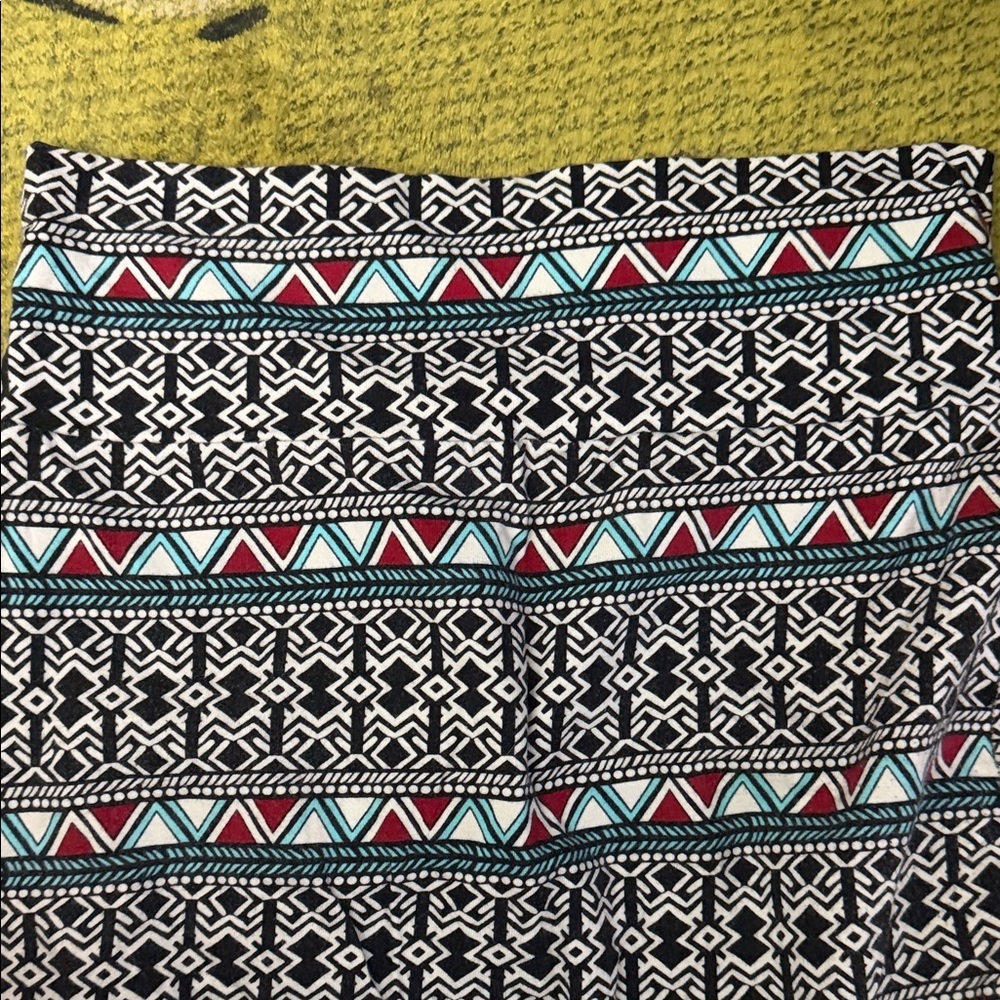 Charlotte Russe Geometric Patterned Skirt - Black, Red, Blue size S - Picture 4 of 5